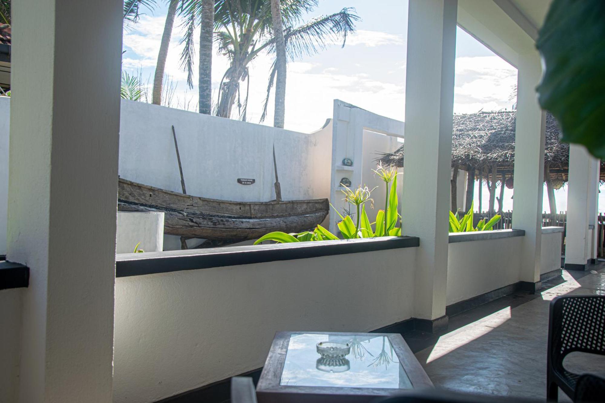 Sailors' Bay Bed & Breakfast Хикадува Екстериор снимка