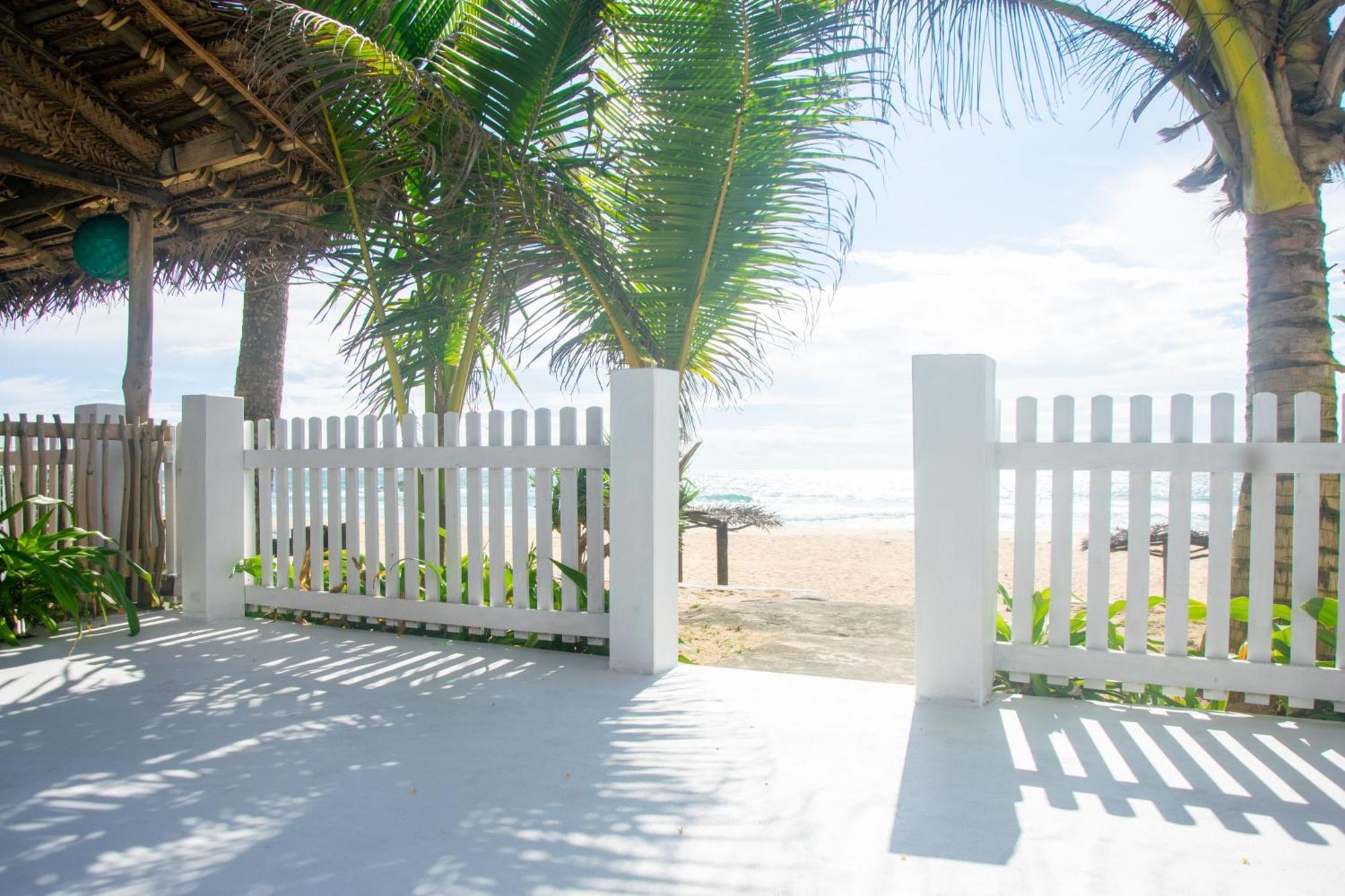 Sailors' Bay Bed & Breakfast Хикадува Екстериор снимка